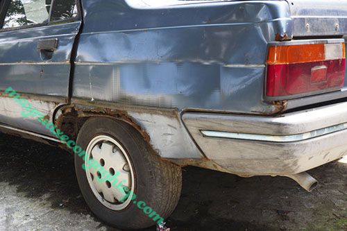 Rửa xe bằng nước mưa khiến xe bị ăn mòn