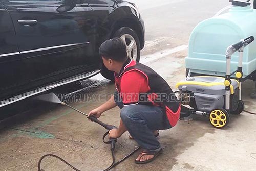 Người dùng cần chú ý đọc kỹ hướng dẫn sử dụng máy rửa xe cao áp để dùng máy hiệu quả