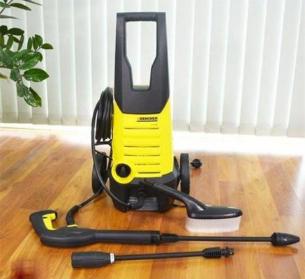 áy phun rửa xe Karcher 