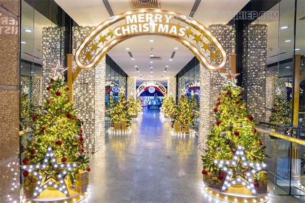 Chơi Noel tại Vincom Bà Triệu